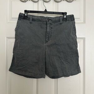 Gray shorts